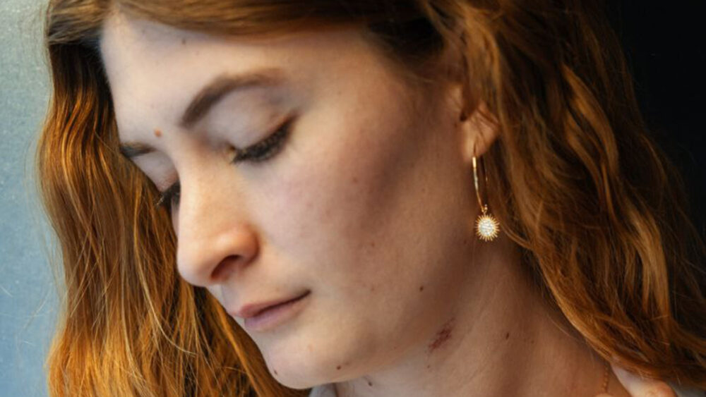 Suna Hoop Earrings - immagine 4